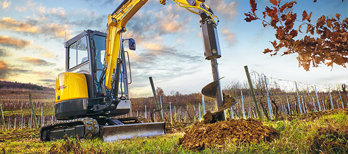 mini-crawler-excavators-the-right-tool-for-the-job