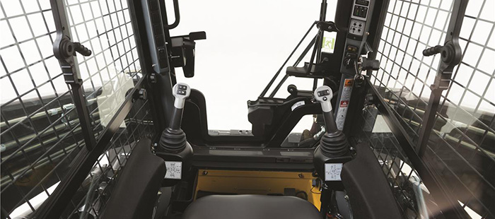 skid-steer-loader-versatility-and-ergonomics